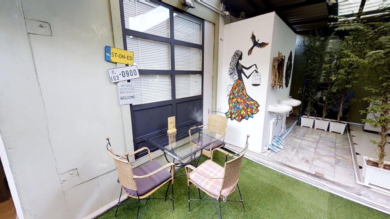 Bharani Hostel Bangkok Exterior foto