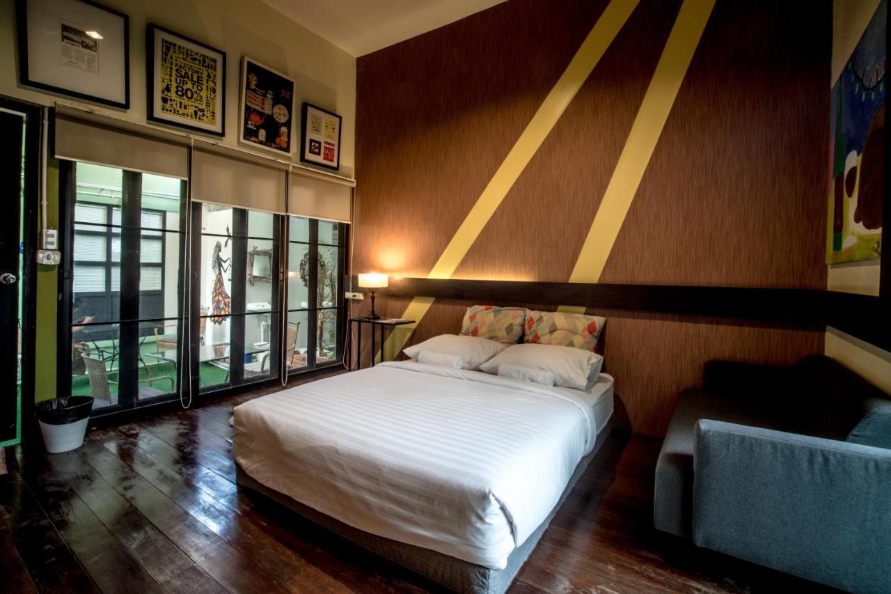 Bharani Hostel Bangkok Exterior foto