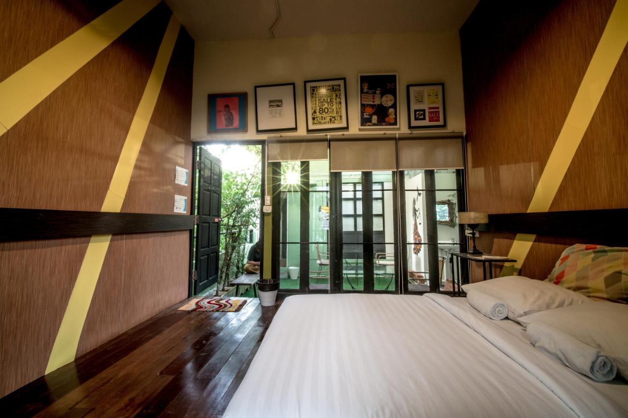 Bharani Hostel Bangkok Exterior foto