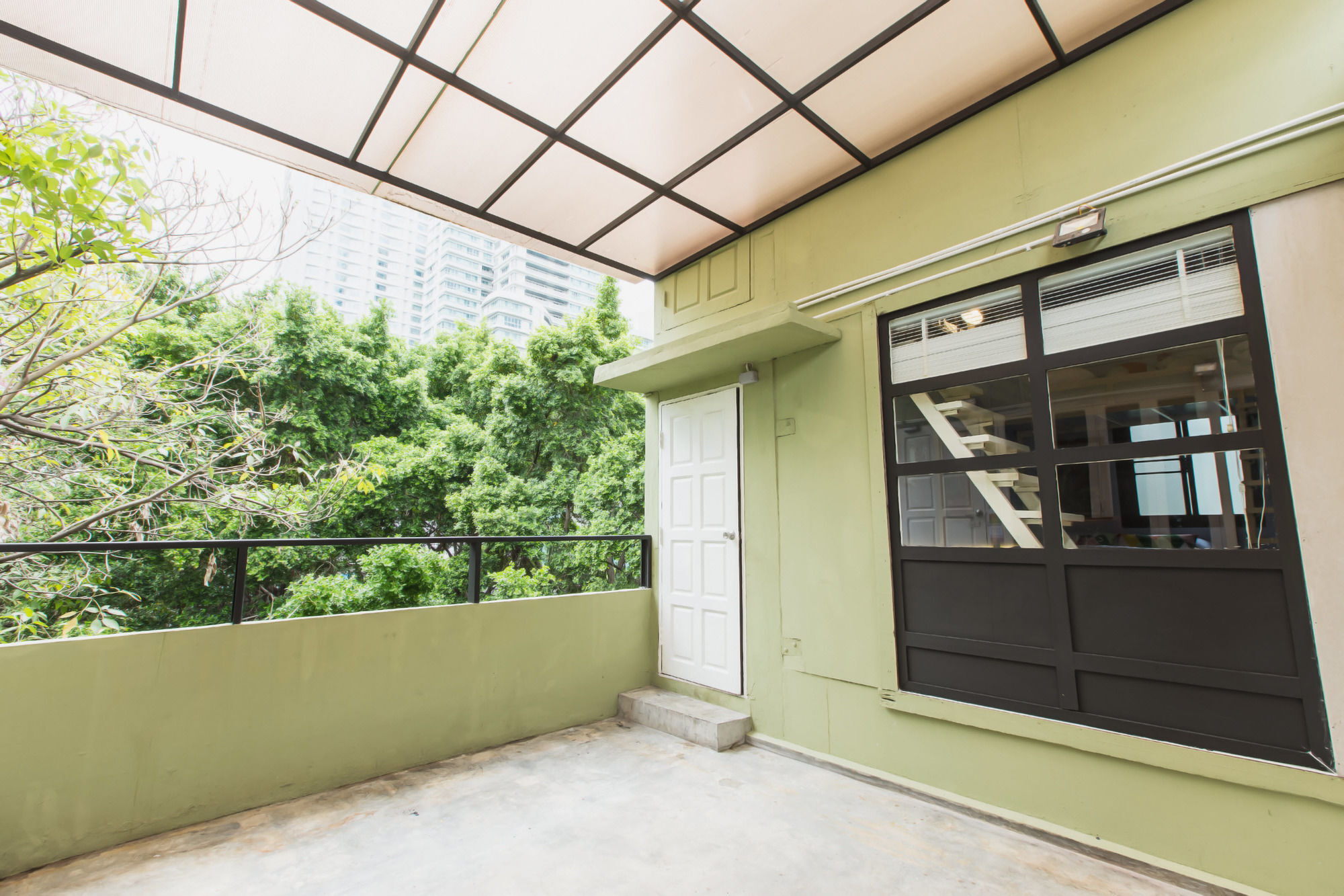 Bharani Hostel Bangkok Exterior foto